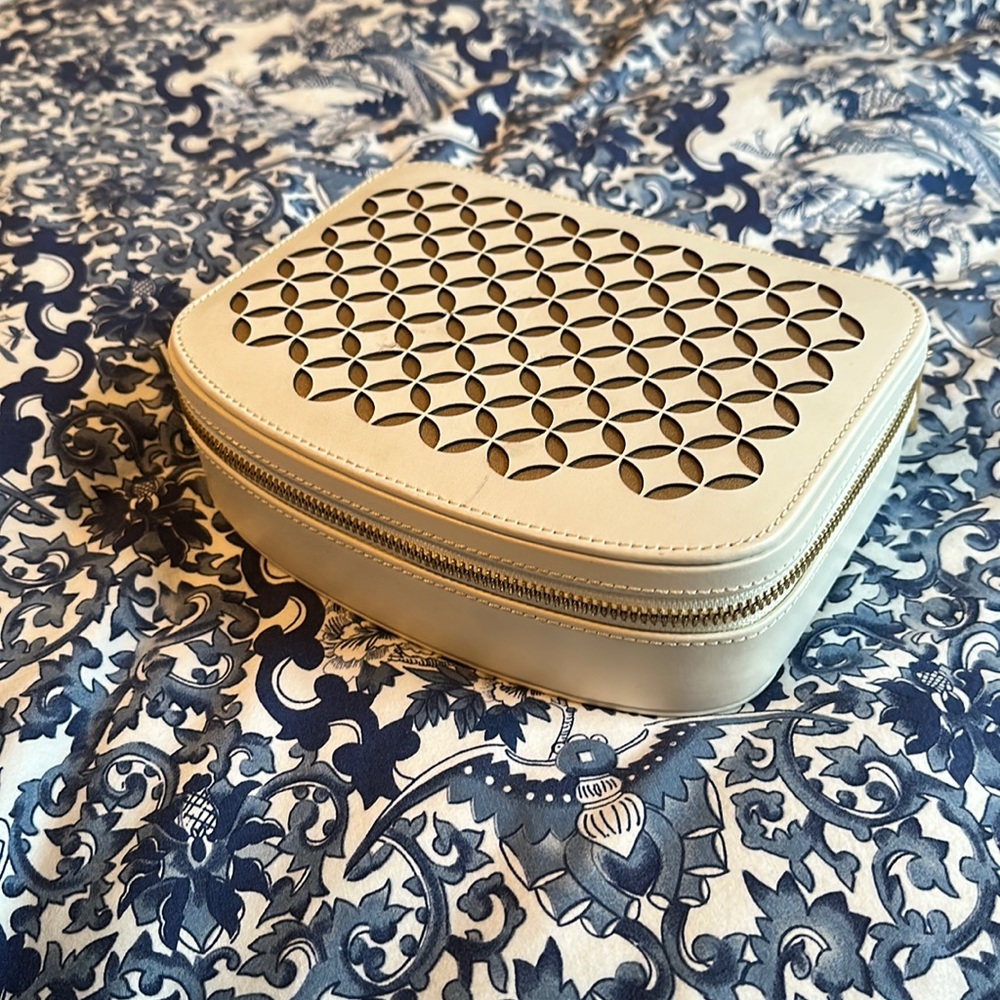 Wolf Chloe Jewelry Zip Travel Case
